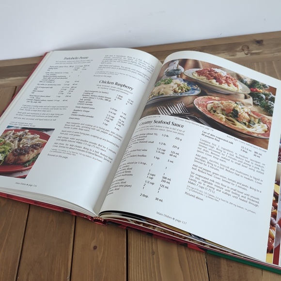 Christmas Recipe Book. Home for the Holidays. 2002, Hardcover - Picture 5 of 6